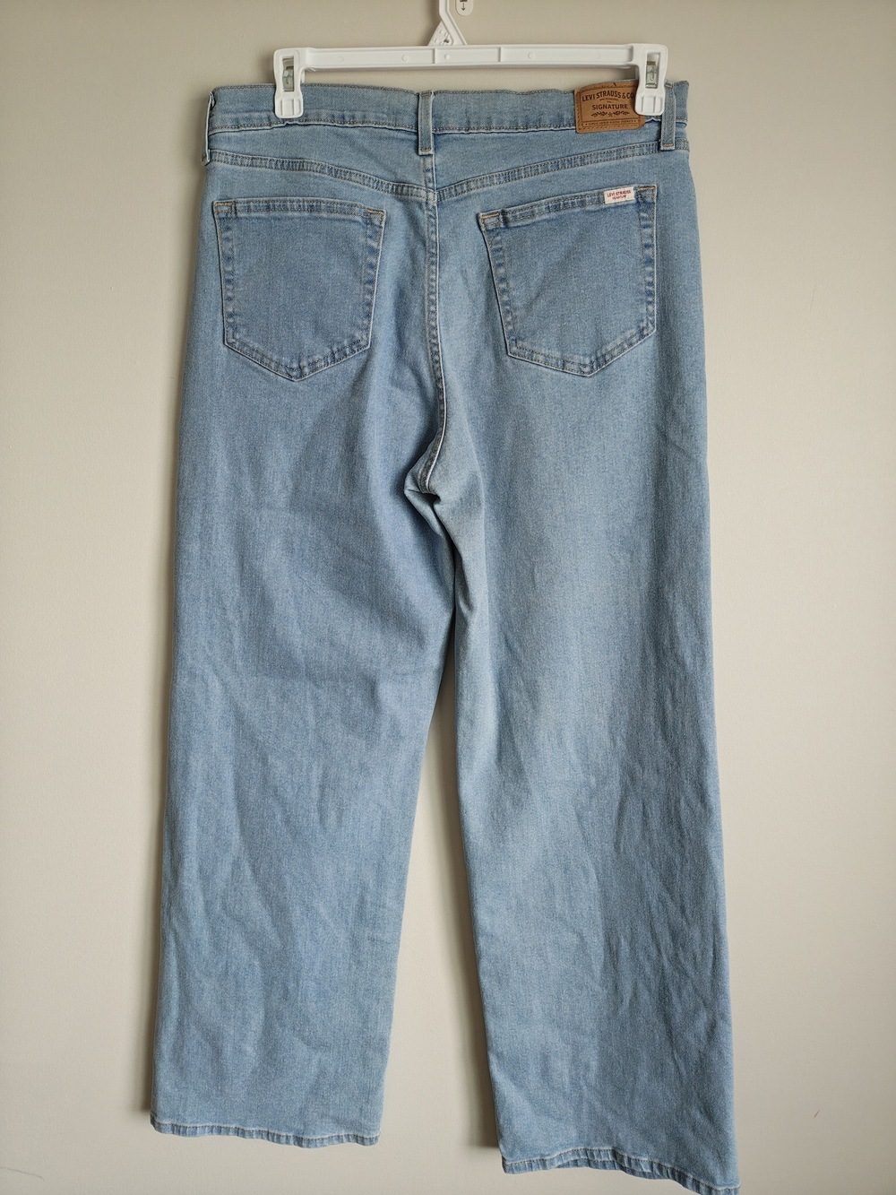 Levi's Light Blue High-Rise Wide Leg Jeans - Picture 5 of 15
